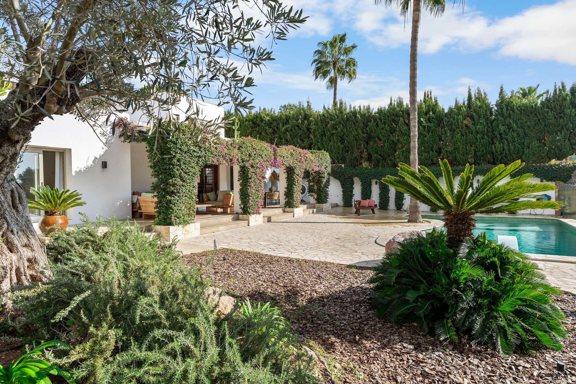 Resa Estates Paco for sale te koop finca paddel Ibiza exterior 2.jpg